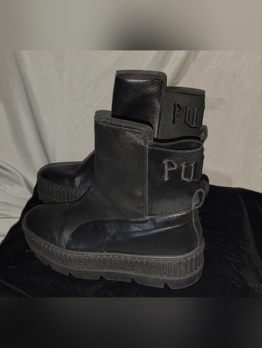 Puma x Fenty by Rihanna Chelsea Sneaker Boot 8.5 (Fits 8) With Storage Bag - Picture 7 of 14